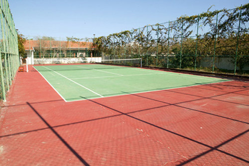 Tennis courts at the LA Hotel and Resort